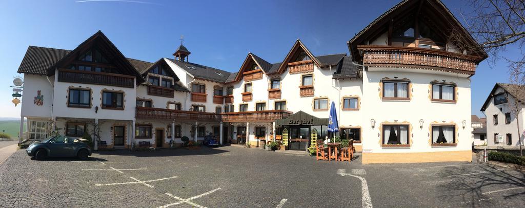 Hotel - Restaurant Berghof Berghausen  Exterior photo